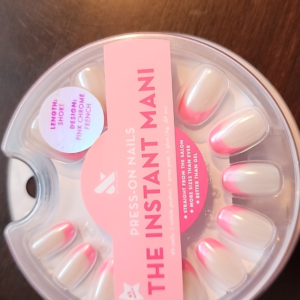 Set of Olive and June Press-ons